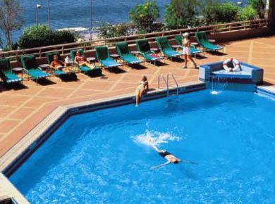 Ramses Hilton hotel swimming pool